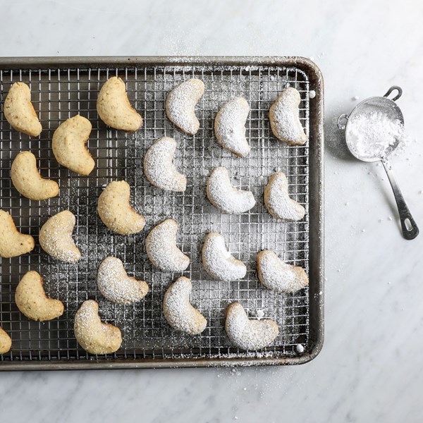 Walnut crescents