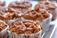 Walnut crumble muffins