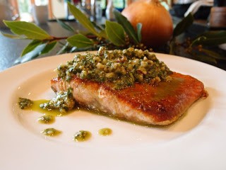 Walnut-lemon pesto