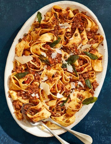 Walnut, lentil & chestnut mushroom ragu