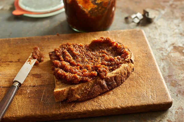 Walnut pesto