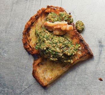 Walnut pesto (Pesto di noce)