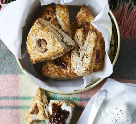 Walnut scones