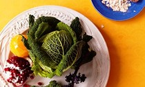 Warm autumn salad with toasted oats and kale