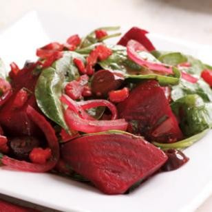 Warm beet & spinach salad