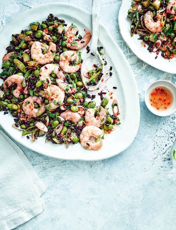 Warm black rice, edamame and prawn salad