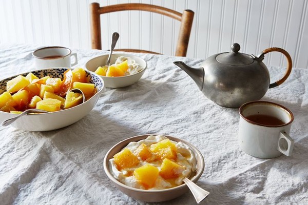 Warm braised pineapple