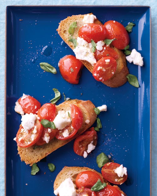 Warm bruschetta