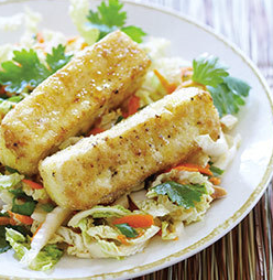 Warm cabbage salad with crispy tofu
