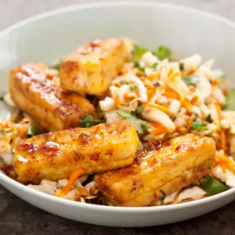 Warm cabbage salad with crispy tofu