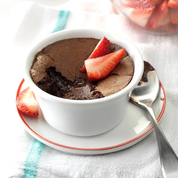 Warm chocolate melting cups