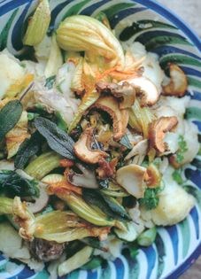 Warm courgette salad with mushrooms and marjoram