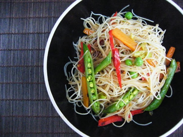 Warm dressed noodle salad