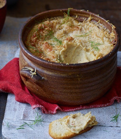 Warm fennel, butter beans and Parmesan dip