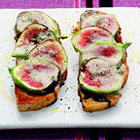 Warm fig balsamic focaccia