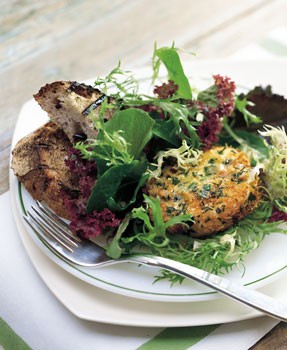 Warm goat cheese salad with grilled olive bread