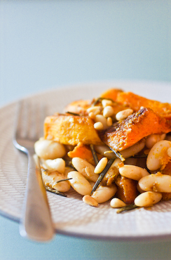 Warm Hokkaido squash and white bean salad (Salade tiède de potimarron et haricots blancs)