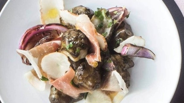 Warm Jerusalem artichoke and prosciutto salad