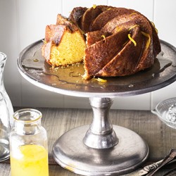 Warm lemon syrup cake