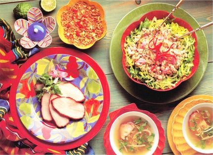 Warm minced chicken salad with fresh herbs