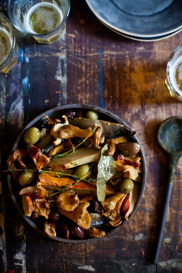 Warm mushroom salad