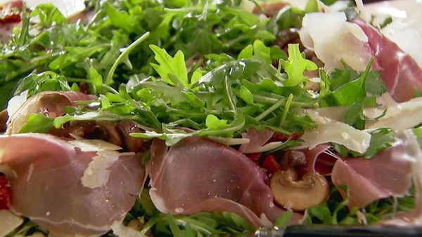 Warm mushroom salad