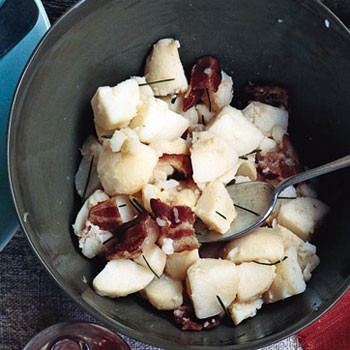 Warm potato salad with bacon