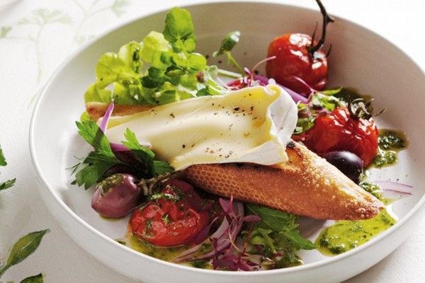 Warm salad of Brie and roast cherry tomatoes