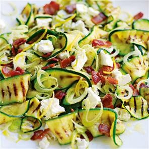Warm salad of griddled courgettes, fennel, goat's cheese and bacon