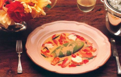 Warm salad of lobster and avocado