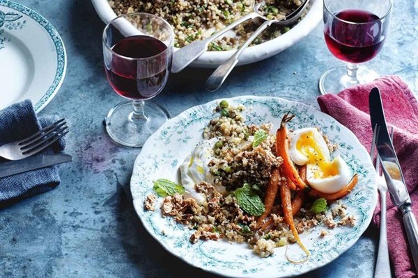 Warm salad with lentils, quinoa and labneh