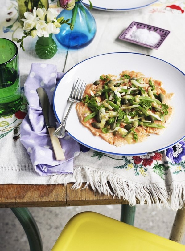Warm salmon carpaccio