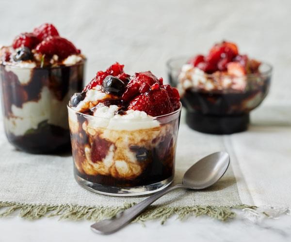 Warm spiced berries with balsamic vinegar and curd