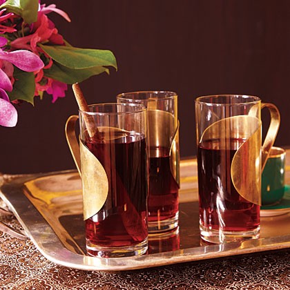 Warm spiced cran-pom toddies