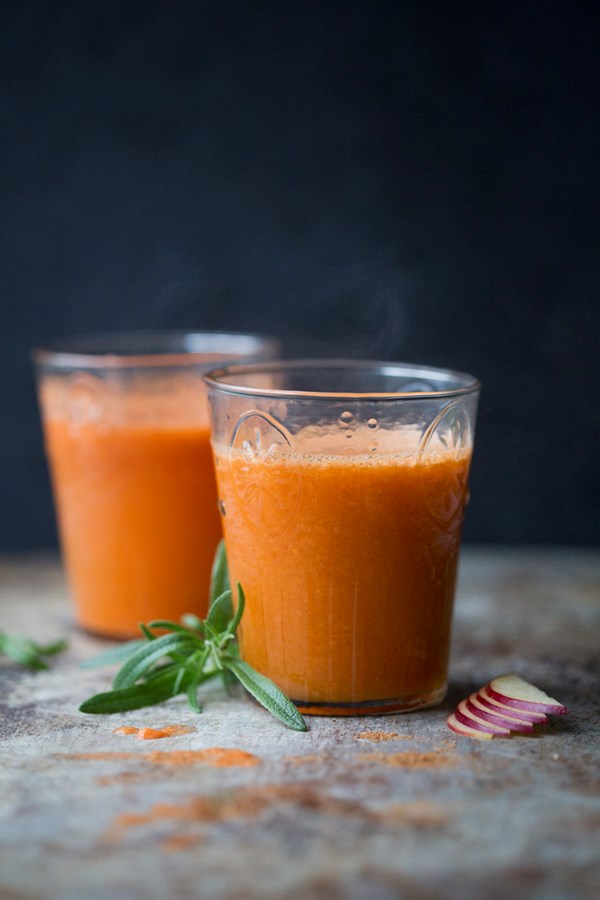 Warm spicy apple & carrot drink