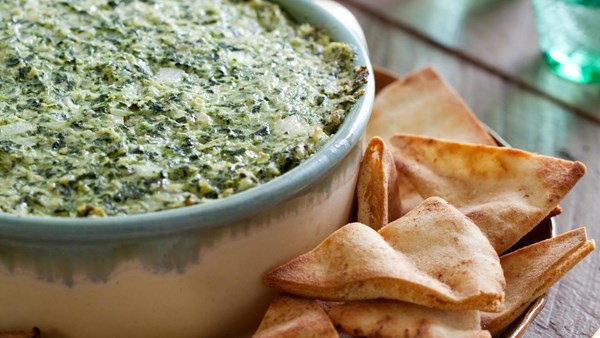 Warm spinach and artichoke dip