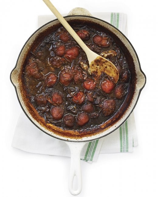 Warm tomato dressing 