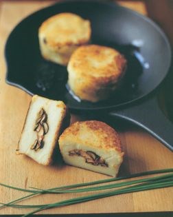 Wasabi potato cakes filled with shiitake