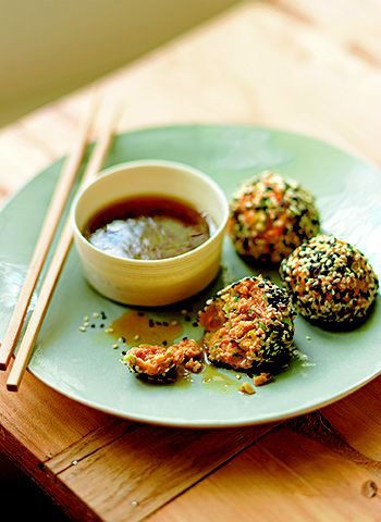 Wasabi salmon & sesame seed balls