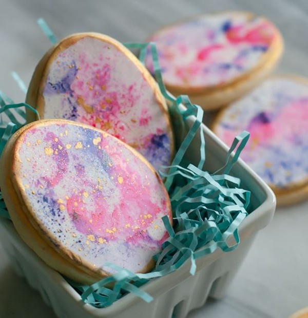 Watercolor gold-speckled Easter egg cookies