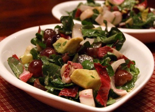 Watercress-grape salad with creamy Cabernet dressing