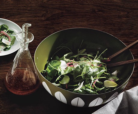 Watercress salad with Port-braised figs and pickled onion