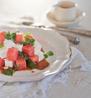 Watermelon and feta salad (Karpuz salatasi)