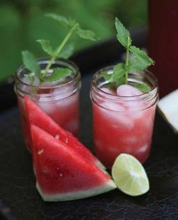 Watermelon cooler (Agua de sandia)