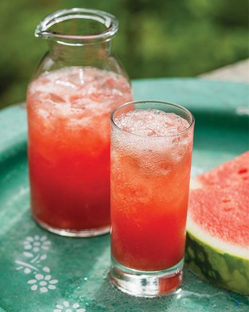 Watermelon fizz with ginger