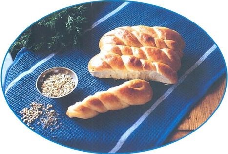 Wedding bread from Lefkas (Lefkaditiko psomi tou gamou)