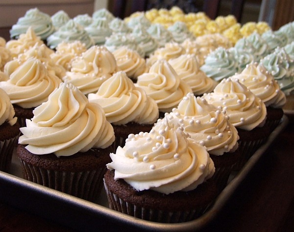 Wedding cupcake buttercream