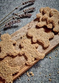 Wee oatcake men