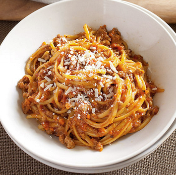 Weeknight Bolognese with linguine