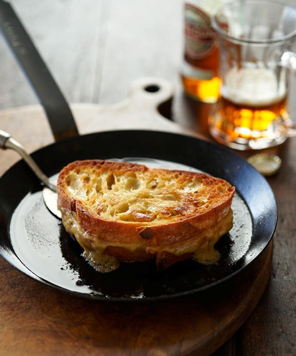 Welsh rarebit grilled cheese